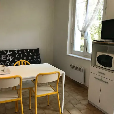 Eperon Apartamento *